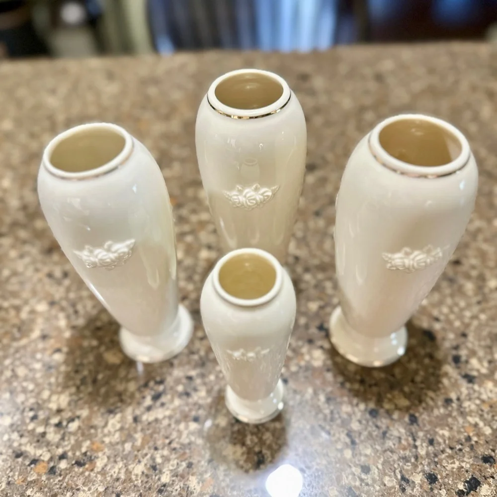 LENOX,SET/4, ROSE BLOSSOM BUD VASES.MADE OF IVORY FINE CHINA WITH 24K GOLD TRIM.